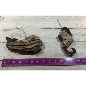 Lot of 2 Driftwood & Metal Whale and Seahorse Hanging Decor 6" Ornament TubH4